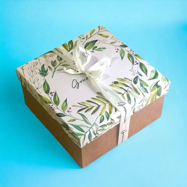 branded-favor-boxes-600x600.webp