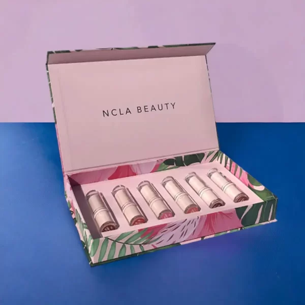 personalized-makeup-packaging-boxes-600x600.webp